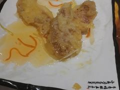 -靠山屯东北铁锅炖(东北菜，古美西路店)
