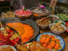 -萍姐火锅·公路夜市(武汉首店)