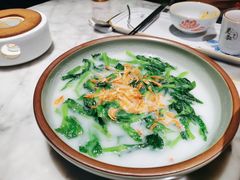 清炒豆苗-辛香汇·现炒川菜(淮海路百盛店)