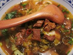 酸菜牛腩粉-三两粉(石厦时代广场店)