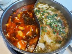 -德林酸菜鱼火锅(南丹店)