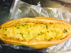 蒜香面包-TIMO COFFEE 阿拉校园面包