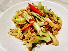 xo酱爆有机花菜-渔语鱼酸菜鱼新川菜(来福士店)