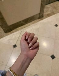 -曼曼美甲美睫