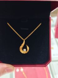 -周大福CHOW TAI FOOK(浦东八佰伴店)