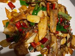 杏鲍菇炒牛肉-云海肴·汽锅鸡·云南菜(高德置地店)