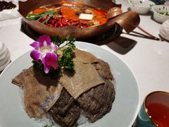 -墨居上隐·院子里火锅(峨眉店)