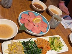-炼火烤肉店