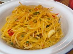 酸辣萝卜丝-兔槽江湖菜·重庆璧山兔(水围店)