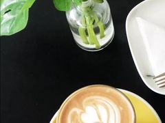 -UNI UNI(环亚凯瑟琳店)