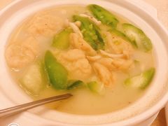 浓汤煮手打鱼腐-唐宫