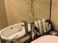 -湛江远扬YOUNG咖啡主题酒店(赤坎老街店)