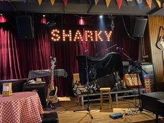 -鲨鱼美式餐厅酒吧Sharky