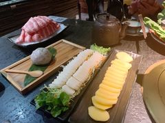 -湊湊火锅·茶憩(新中关购物中心店)