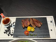 -蟹犇前•帝王蟹雪蟹(陆家嘴店)