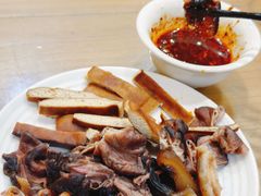 -天发芽·何记葫芦头泡馍·传统小吃(报恩寺街店)