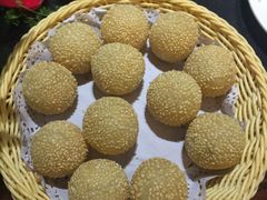 芝麻球-重庆德庄火锅(体育中心店)