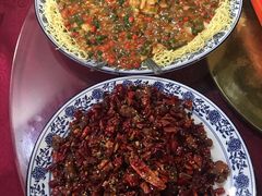 -黄桷树曹家私房菜(江与城店)