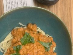 非洲风味鸡腿肉鹰嘴豆拌面-里面·Noodlology(机电院店)