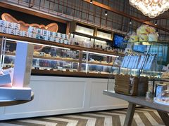 面包甜点陈列柜-牛角村(大族广场店)