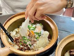 窝蛋牛肉饼煲仔饭-红星光发煲仔饭(文海店)