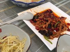 -天天向上素食餐厅(五台山店)