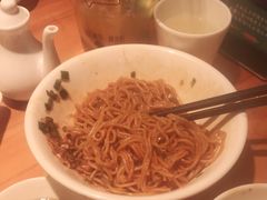 -诚铭记·虾仁汤包·成都小吃(融创店)