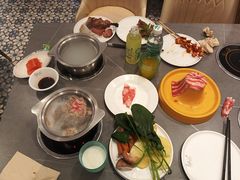 -遇上西雅图多融合海鲜自助餐厅(中房金谊广场店)