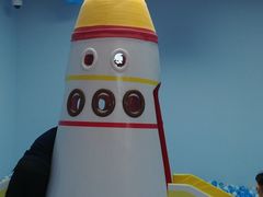 -小门牙好性格托育(北外滩中心)