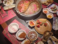 -牛New寿喜烧(虹桥新天地店)