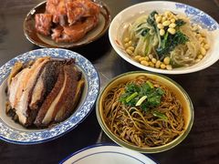 -蓝田九大碗民俗食府(蓝田店)