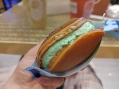 椰椰斑斓-泽田本家·铜锣烧(TX淮海店)