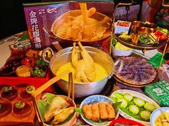 -禄婶鸡煲·打边炉