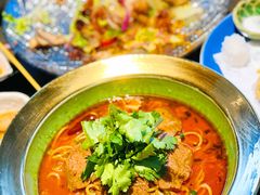 -铭牛烧肉·和牛海鲜自助(高新月牙湖店)