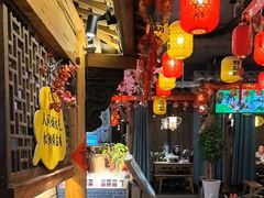 -头上红煨盐鸡·非遗院子餐厅