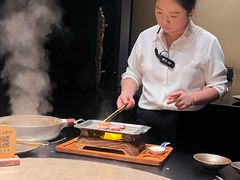 -蟹犇前•帝王蟹雪蟹(陆家嘴店)