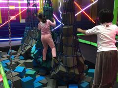 -酷跳蹦床主题公园(万胜广场店)