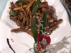 茶树菇焗牛柳-江南韵·无锡太湖文化体验餐厅(凤凰天街店)
