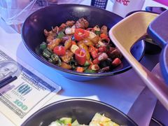爆炒卤肥肠-蛙来哒(华贸天地店)