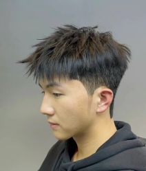 -安蒂护肤造型