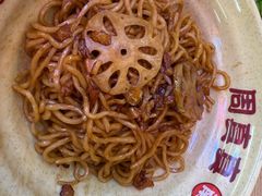 -周真真南昌拌粉·瓦罐汤(光启城店)