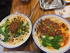 三合一棍棍面-老白家面馆(测绘东路总店)