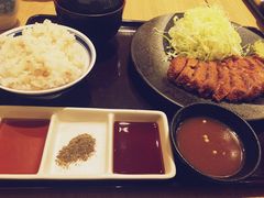 -牛カツ京都勝牛(河原町蛸薬師店)