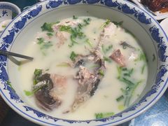 -南京金牛湖巨碗鱼头