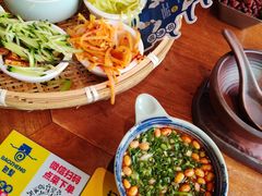 -包整·丝娃娃(甲秀楼景观店)