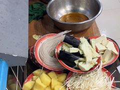 -边江铁锅炖鱼(振八街店)