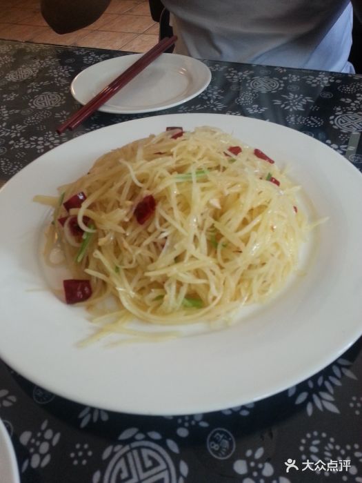 三十五号菜馆-辣炒土豆丝-菜-辣炒土豆丝图片-青岛美食-大众点评网
