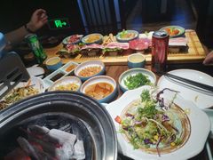 -明洞阿姨·韩式酱蟹烤肉·创意料理(三元桥店)