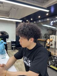 -奈川烫染Salon