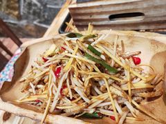 -老滇山寨•云南特色菜•地方菜•民族风情歌舞表演(金碧店)